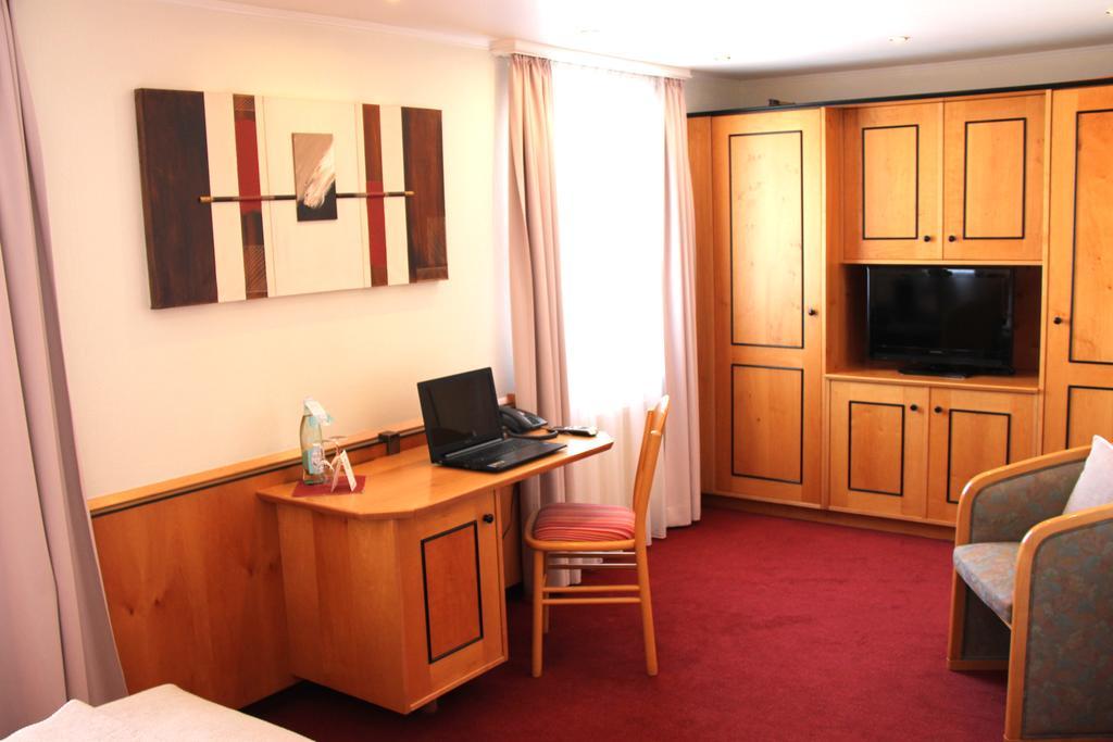 Hotel Riezler Hof Riezlern Bagian luar foto