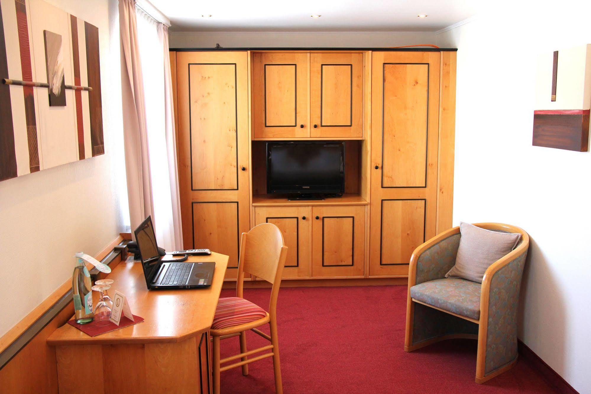 Hotel Riezler Hof Riezlern Bagian luar foto